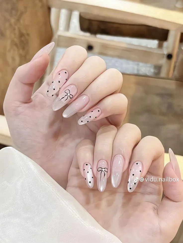 press on nails bow design