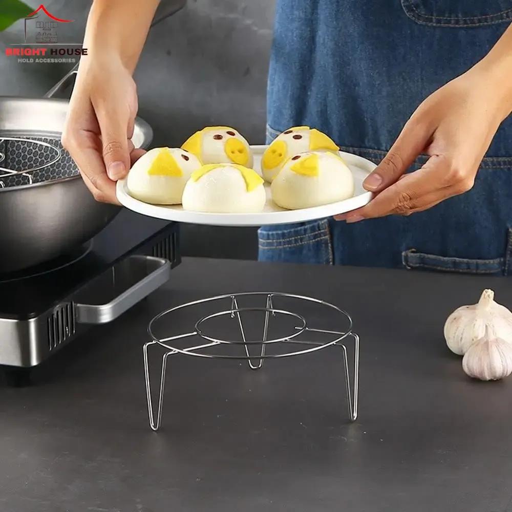 metal steamer stand - view 2